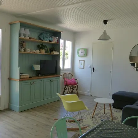 Maison Avec Grand Jardin 300m De La *